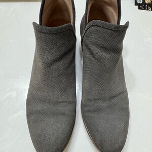 Lucky Brand Textured Gray Ankle Booties